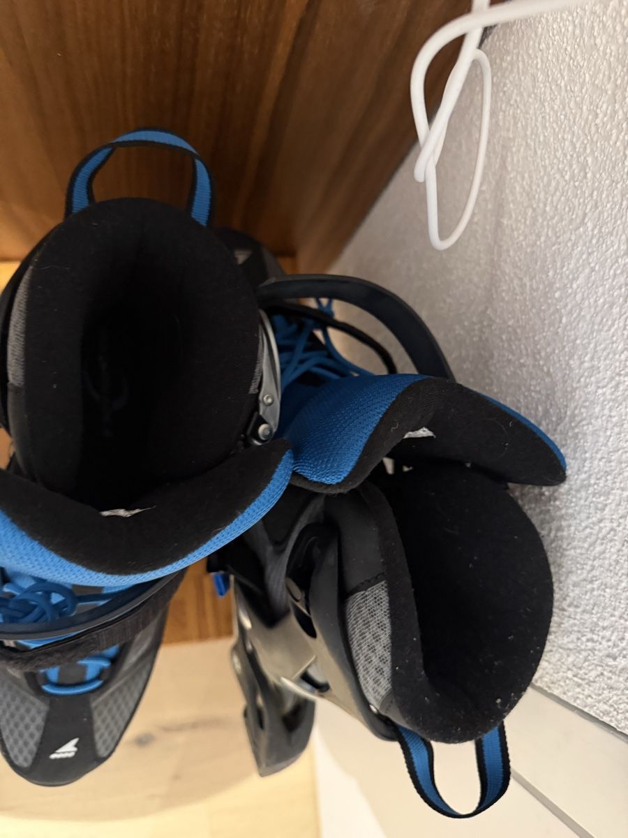 Patins à roul. & inline: Inline Skates Rollerblade Grösse 44 neuwertig – Neuf avec emballage d'origine à Pfäffikon ZH par Mado131019 1