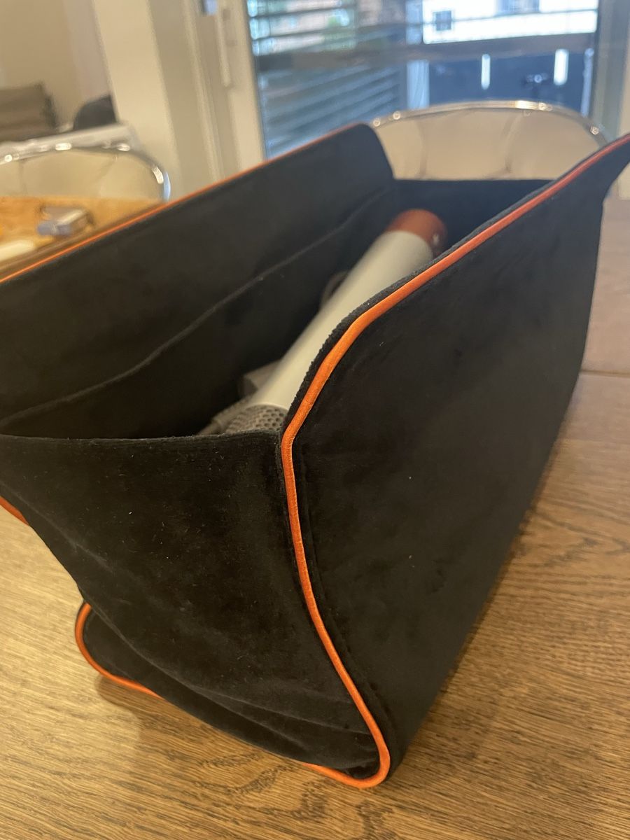 Dyson Asciugacapelli: Dyson Airwrap Complete Long Haarglätter silber orange  – Usato da Itingen venduto da Monschi5 5