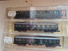 3 wagons voyageurs allemands 