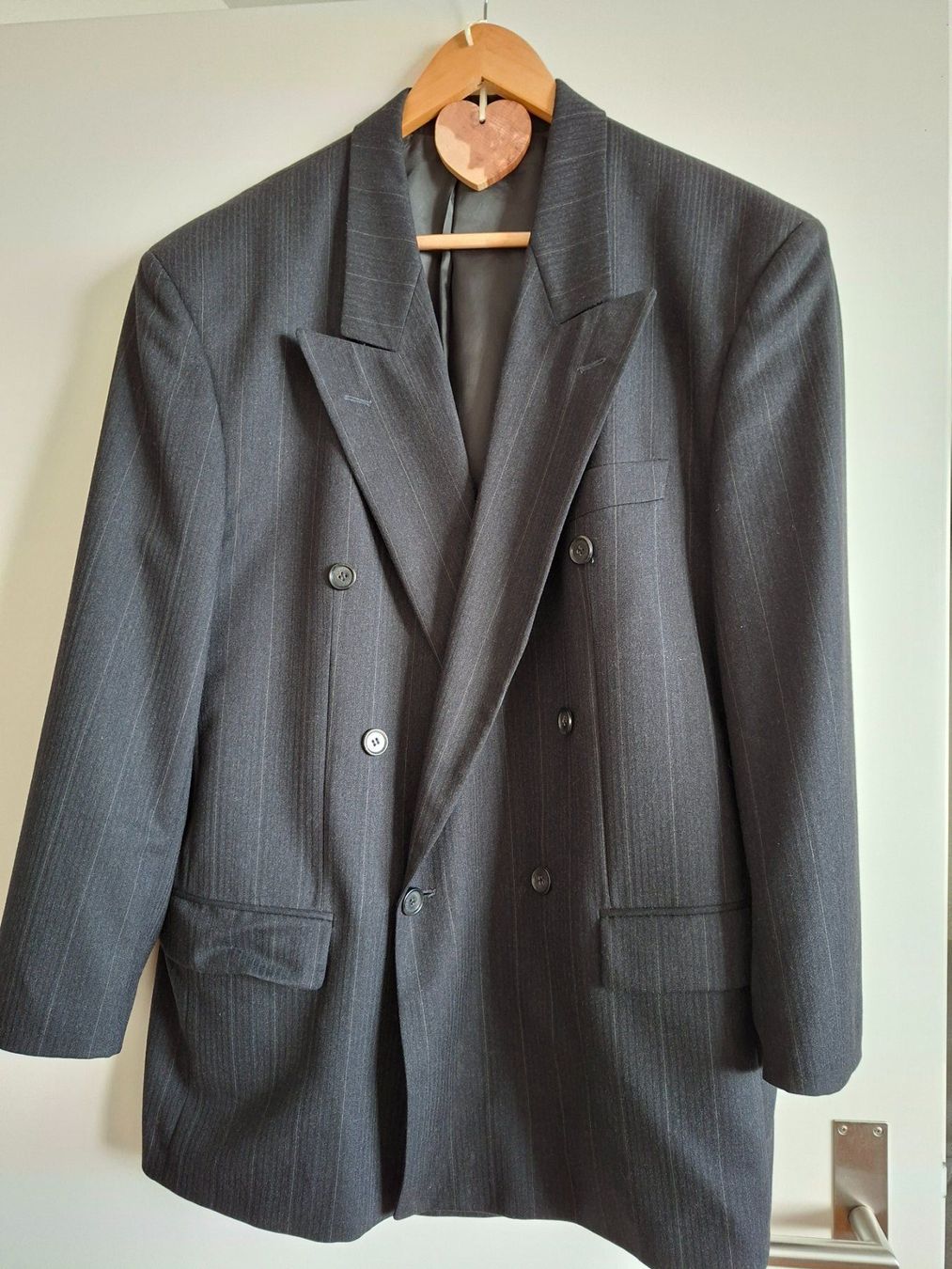 Hugo Boss Giacche: BOSS Blazer,Gr.52,reine Schurwolle – Usato da Zweidlen venduto da zah_b2hj