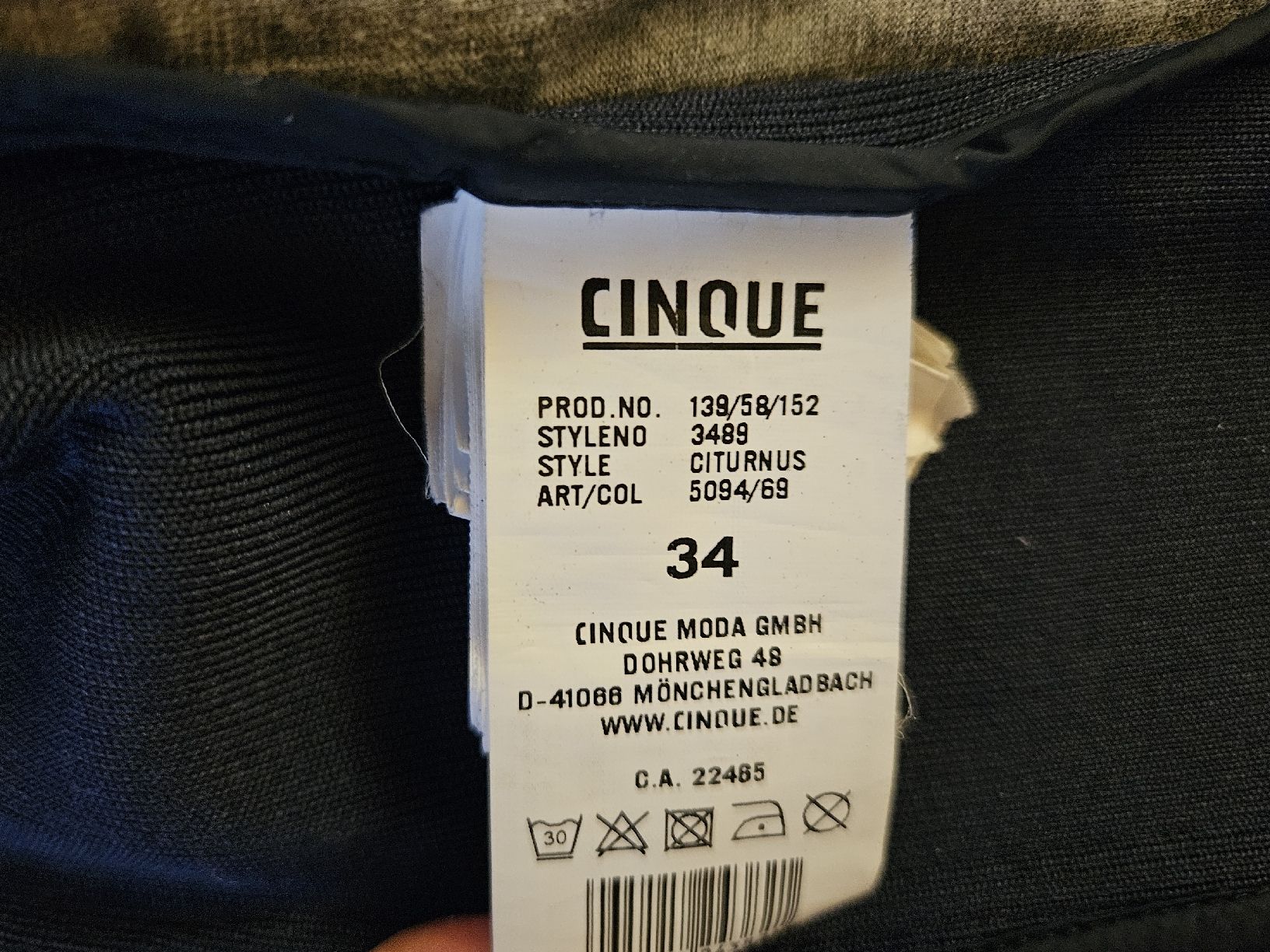 Cinque Giacche: Damen Jacke von CINQUE GR.34 – Usato da Rhäzüns venduto da inf_rcj7 5