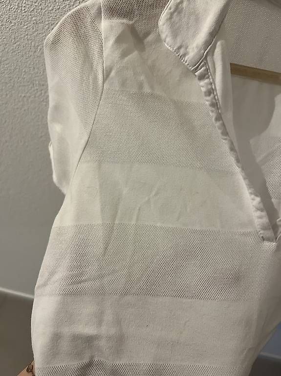 T-shirt: T-shirt Benetton – Usato da Zürich venduto da mik_7hwr 1