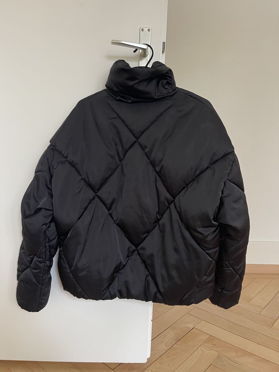 Massimo Dutti Giacche: Massimo Dutti Pufferjacket M schwarz – Usato da Zürich venduto da flo_8x2x 1