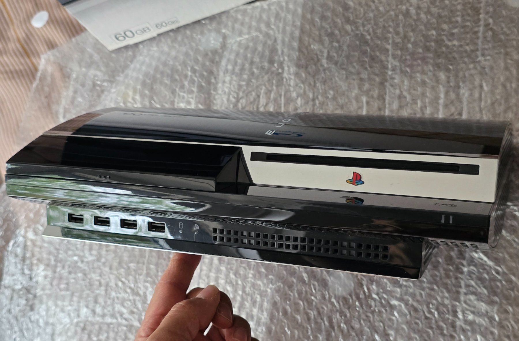 Sony Console: PS3/60GB kompatibel mit PS1& PS2 Spielen – Usato da Liestal venduto da Berr 8