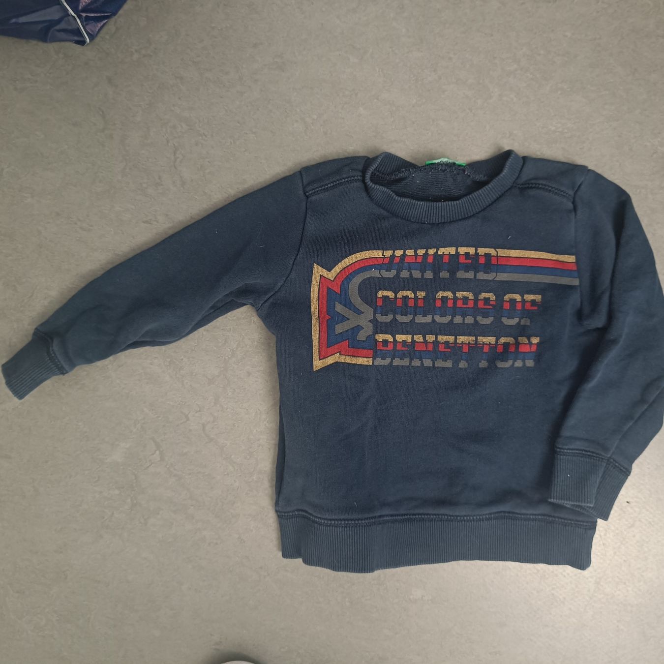 Benetton Pullover & Sweatshirts: Pullover Grösse 92 – Gebraucht aus Jaberg von urig17.