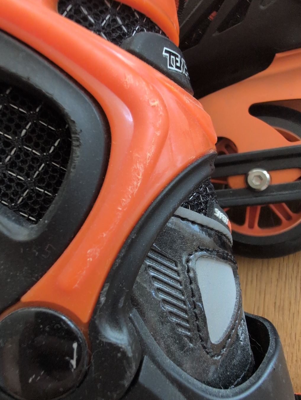 Patins à roul. & inline: Inlineskates Grösse 43 gebraucht – D'occasion à Willisau par tan_wy9q 5