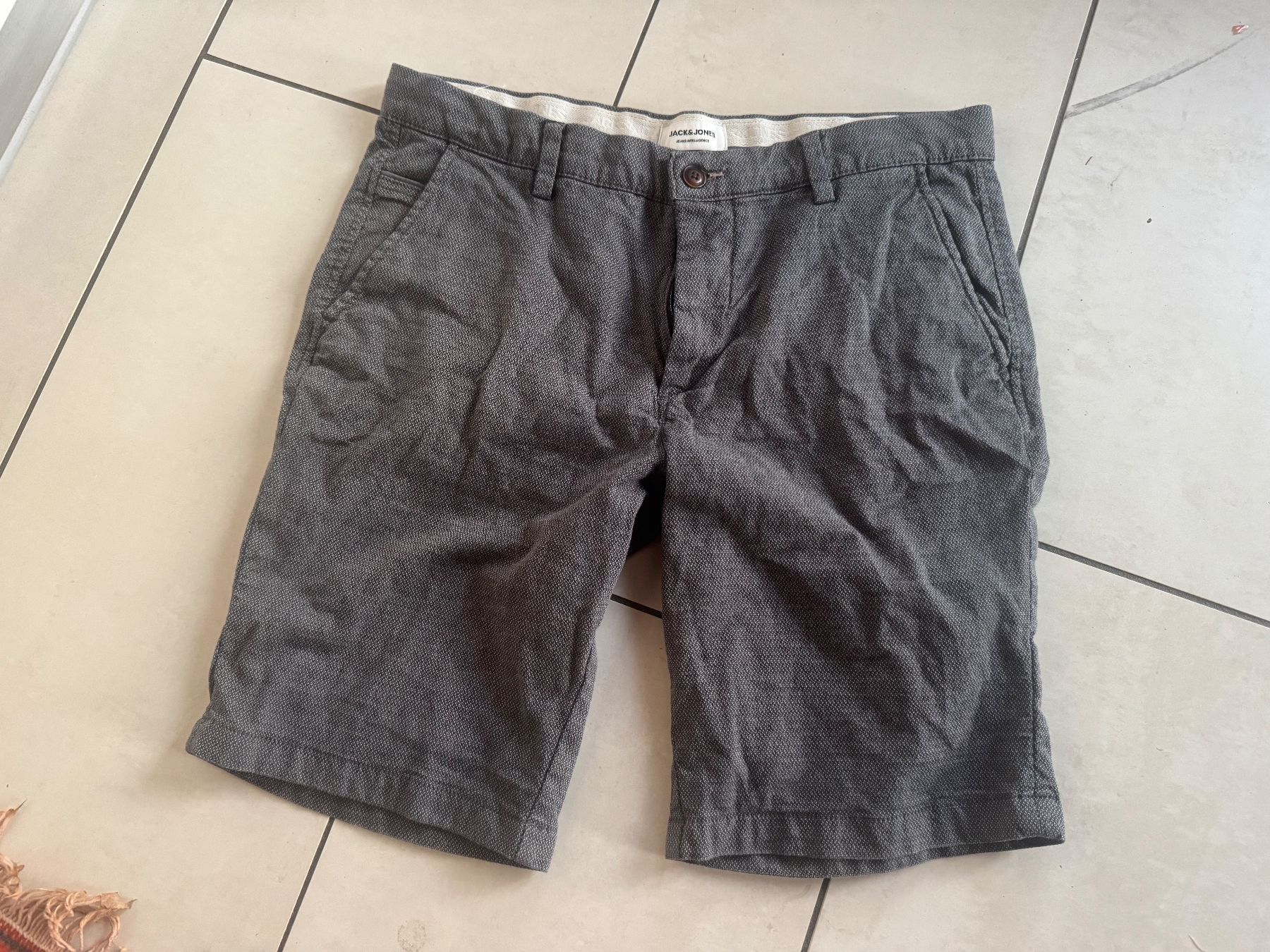 Jack & Jones Pantaloni: Shorts – Usato da Courgevaux venduto da wurg1 4