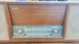 SCHÖNES VINTAGE SABA RADIO