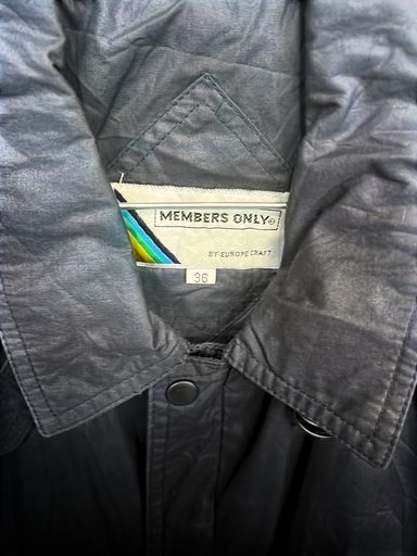 Only Jacken: Members Only Marineblauer Windbreaker Jacke - Größe 36 - – Gebraucht aus Zug von vinokilo 4