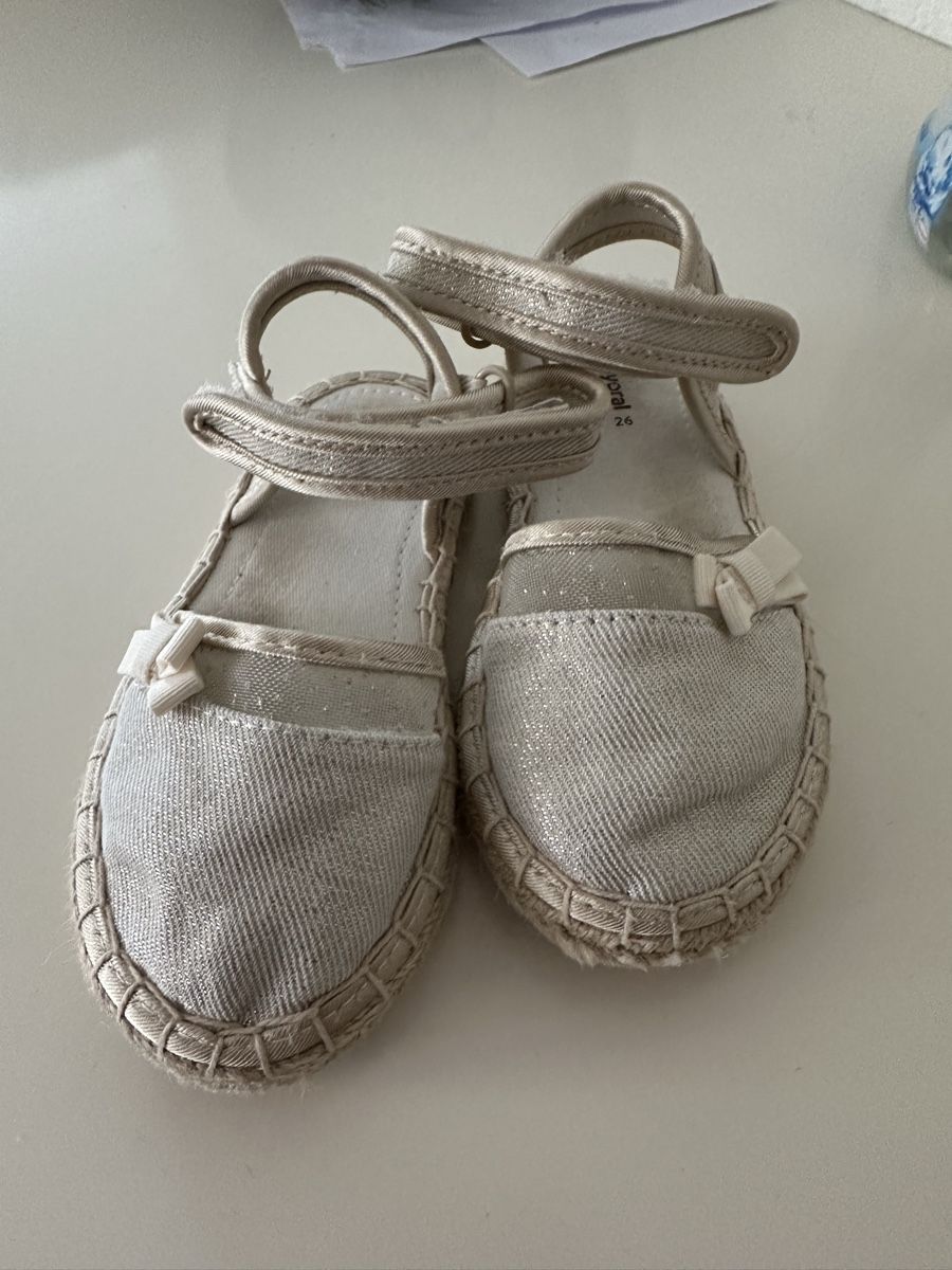 Mayoral Scarpe per ragazze: Mayoral Sandalen, Grösse 26✨ – Usato da Wettingen venduto da hak_52m8