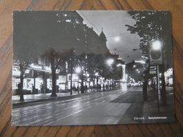ZÜRICH - BAHNHOFSTRASSE BEI NACHT