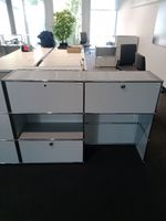USM Haller Regal 2x3, Lichtgrau, 2 Klapptüren, 1 Ausziehtüre