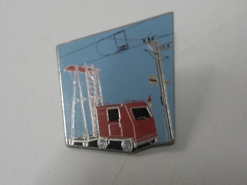 Placchette & Badge: Pin's : draisine Dm 9 ex BLS – Usato da Buttes venduto da Cafe2005