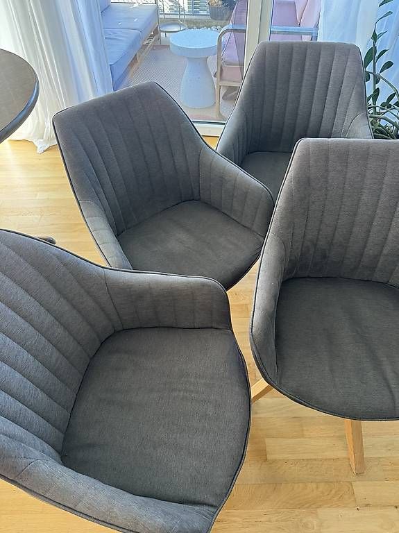 Stühle: 4 Esszimmerstühle  – Gebraucht aus Winterthur von lis_ppq8