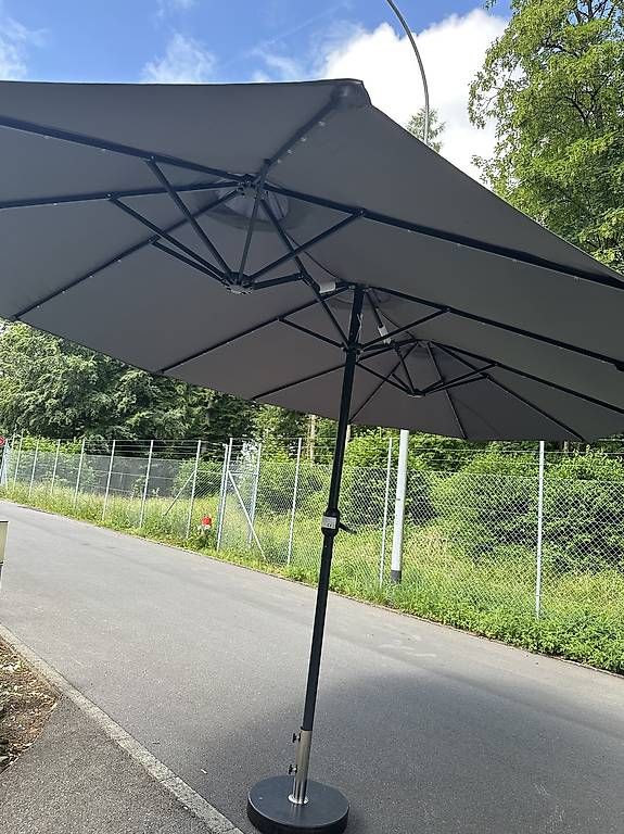 Ombrelloni: Sonnenschirme doppel – Usato da Boswil venduto da gummibaerli24 1