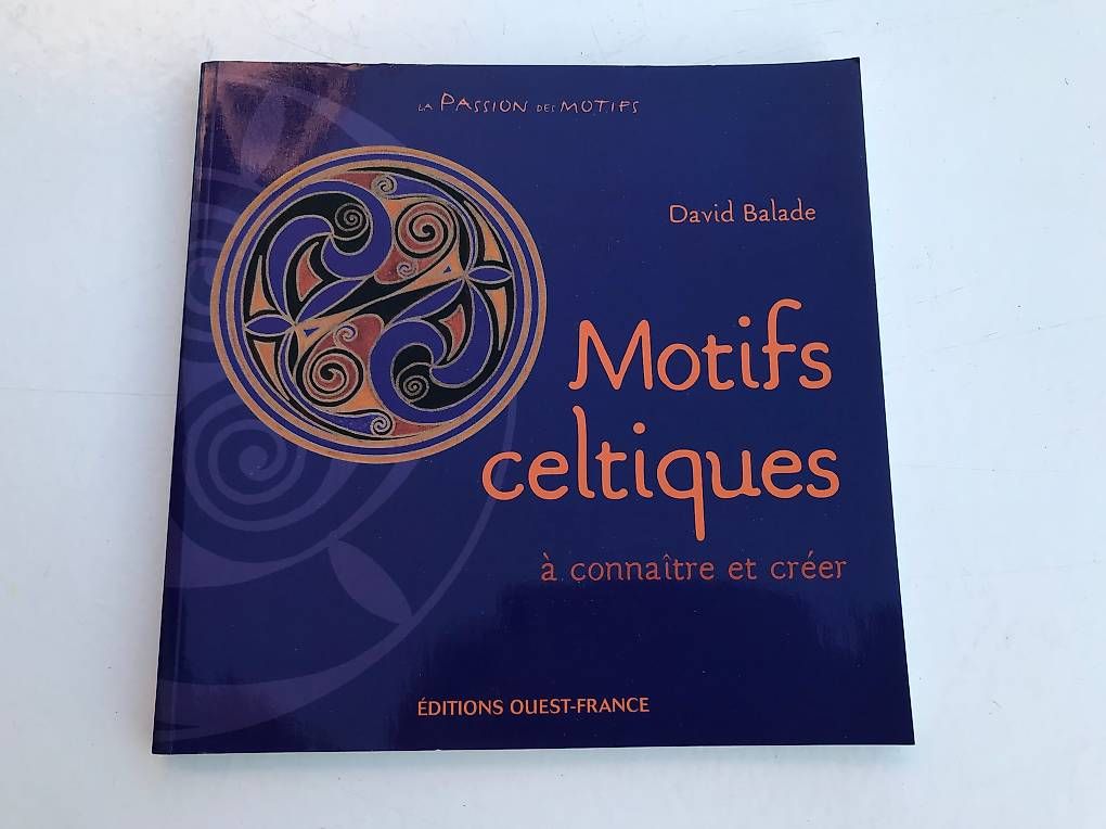 Libri: Motifs Celtiques à connaître et créer – Usato da Estavayer-le-Lac venduto da mar_2s6b