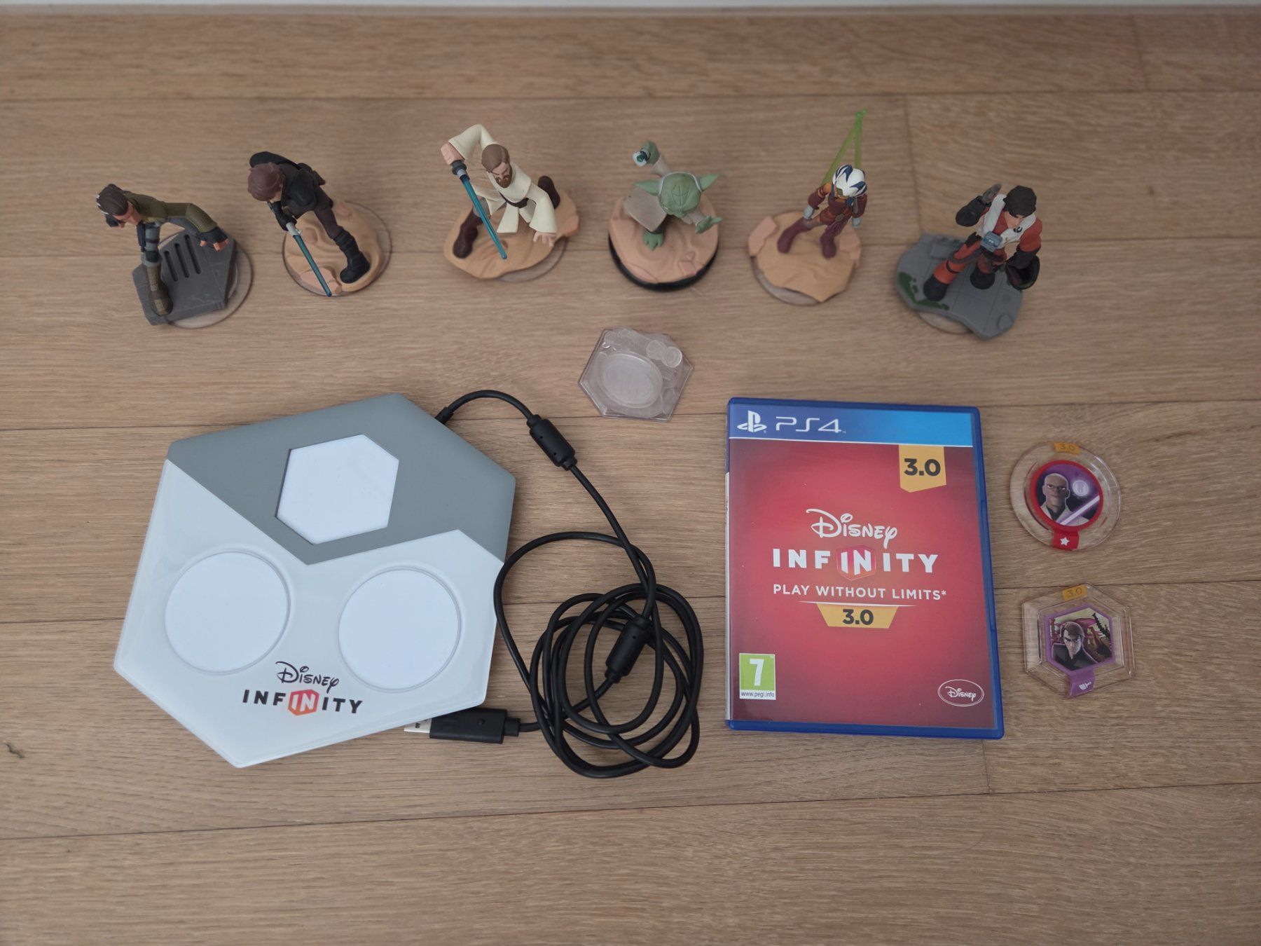 Disney Giochi: Disney Infinity 3.0 + Portal + 12 Figures + 4 Discs - PS4 – Usato da Carouge GE venduto da Gasco 1