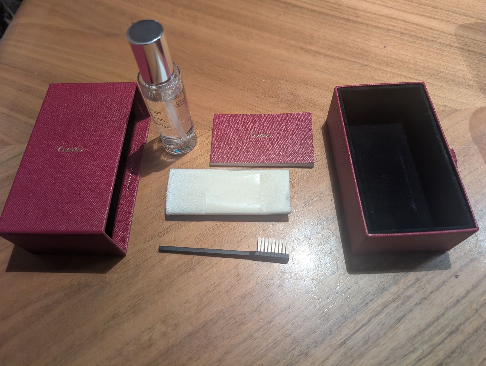 Pflegeprodukte: Cartier Pflegeset – Neu (gemäss Beschreibung) aus Lengnau AG von angelaheinz 1