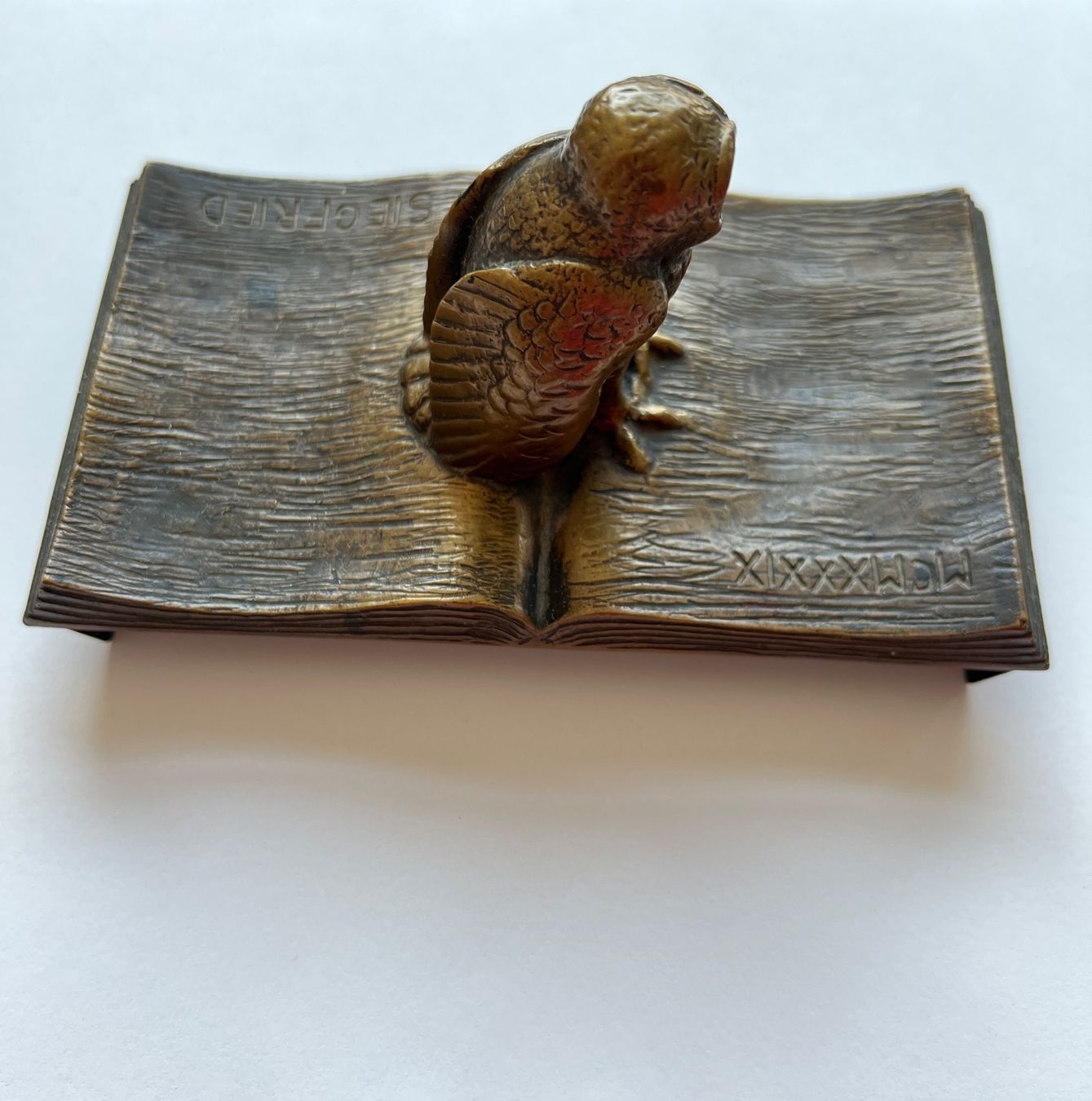 Statuette: Antike Eule auf Buch, Bronze, Löschwiege, 1939 – Usato da Iragna venduto da Flips03 3
