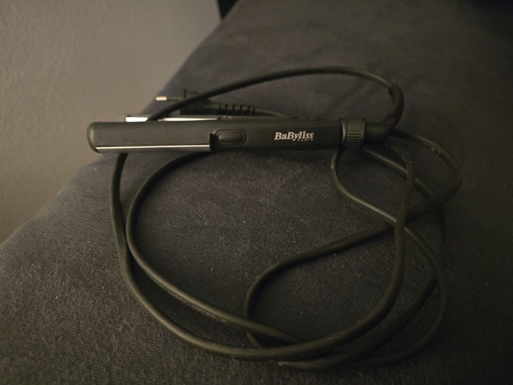 BaByliss Piastre & Arricciacapelli: Babyliss Paris Haarglätteisen klein – Nuovo (secondo la descrizione) da Safenwil venduto da buickboy