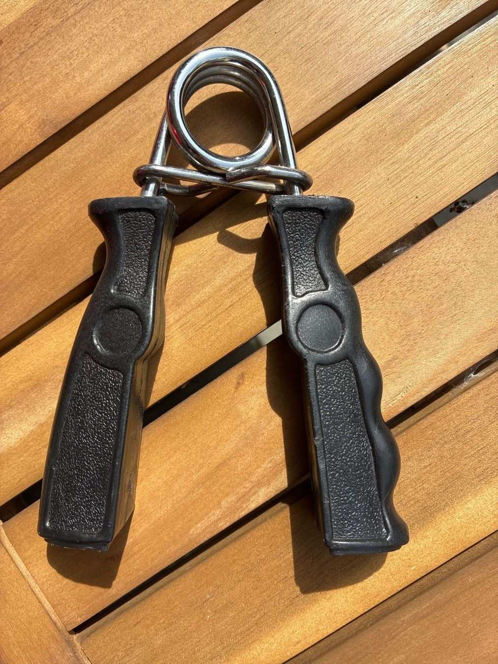 Poids & Haltères: Hanteln 1.5kg, 2 Stk & Handtrainer – D'occasion à Guntershausen par Gloominati 3