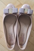 Hübsche nude Ballerina von Salvatore Ferragamo