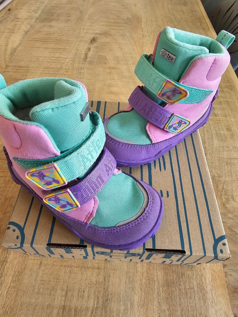 Affenzahn Scarpe per ragazzi: AffenZahn Winterstiefel, Gr. 24 - 2 Mal getragen – Nuovo (secondo la descrizione) da Krattigen venduto da wir_99w5