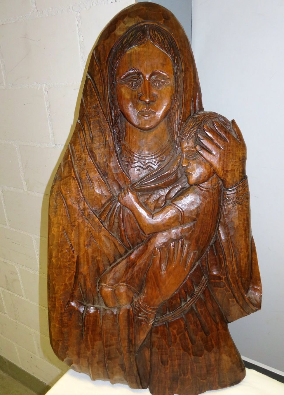 Sculture & Statue: Madonna mit Kind in Halbplastik – Usato da Zofingen venduto da Schekke