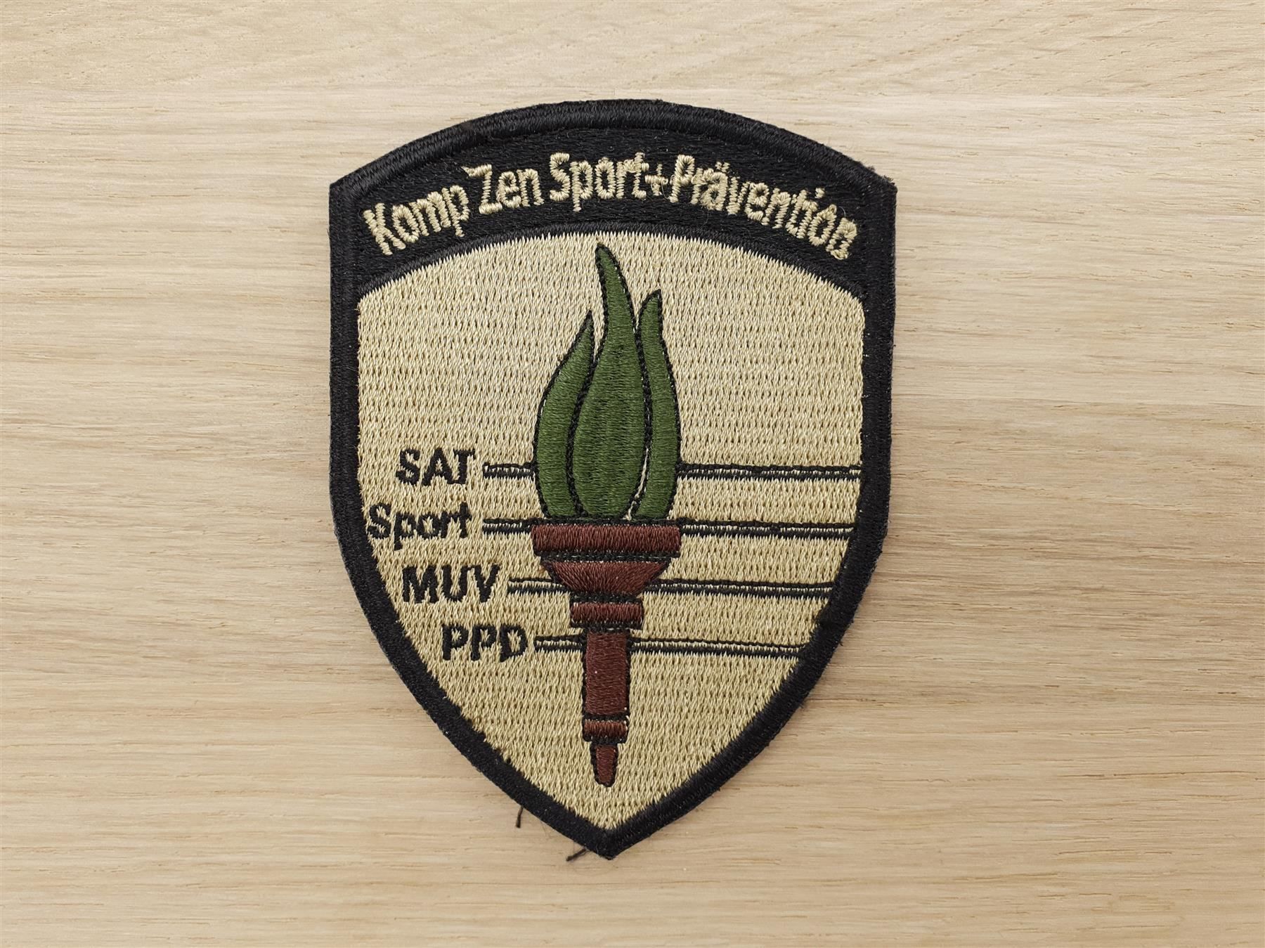 Placchette & Badge: Badge Komp Zen Sport + Prävention – Usato da Erlinsbach venduto da S700