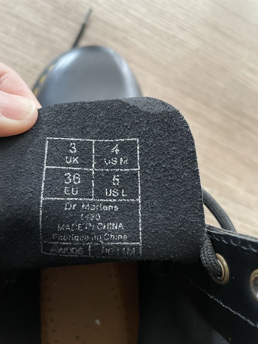 Dr. Martens Scarpe da donna: Dr. Martens Black Leather Boots Size EU 35 - Great Condition – Usato da Vessy venduto da jie_gl9n 4