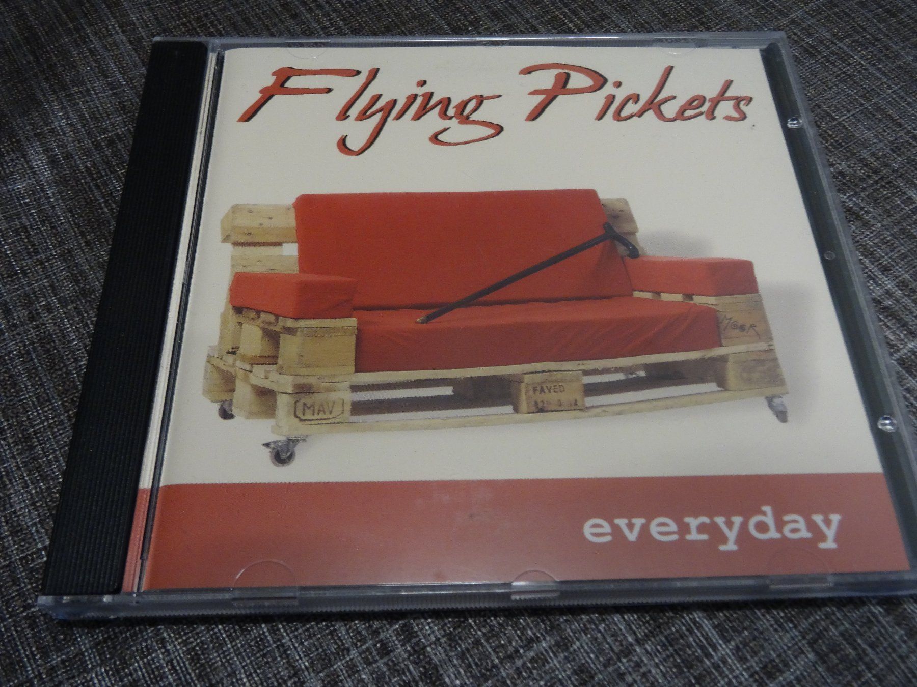CD: Flying Pickets - Everyday CD – Usato da Olten venduto da Disc-Ausverkauf