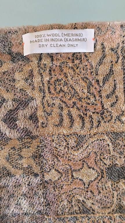 Sofas: Etoffe cachemire – Gebraucht aus Confignon von morisbtz 1