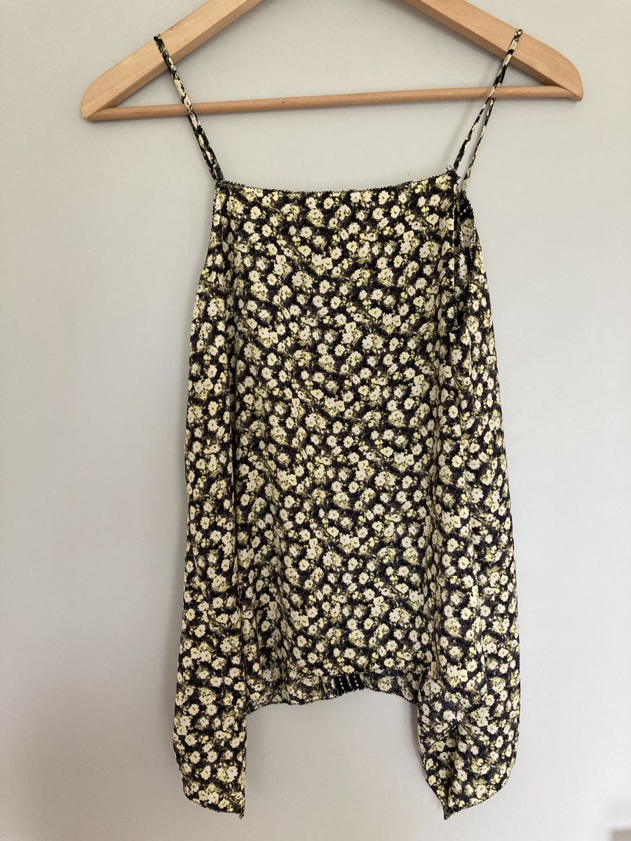 H&M Tops: H&M geblümtes Top, Gr. 36 – Gebraucht aus Schlieren von cotopaxi06 3