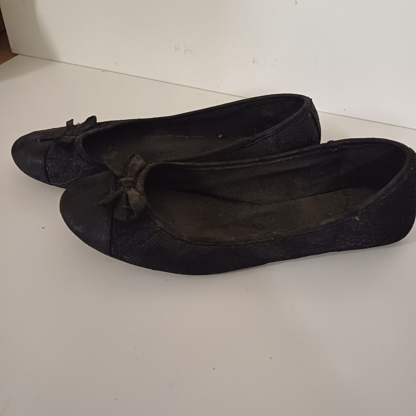 Scarpe per ragazze: Ballerines noires taille 36 – Usato da Villeneuve VD venduto da vog_yc5s 1