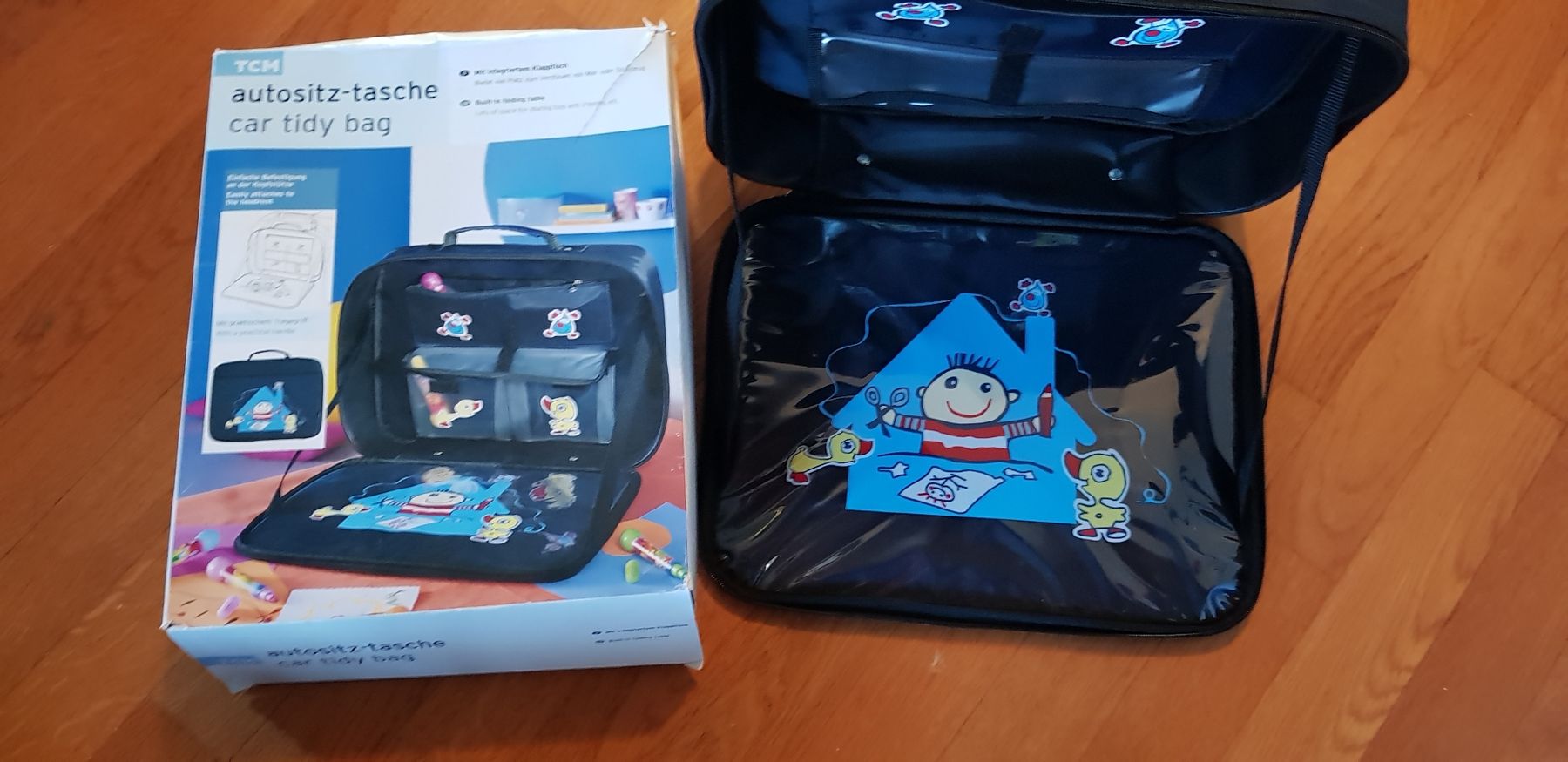 Seggiolini per auto: Autositz- Tasche Kinder mit Tisch – Nuovo e nell'imballaggio originale da Uznach venduto da Bilkev