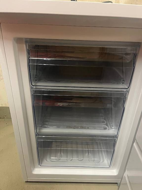 Gefrierschrank: Zu Verrkaufen Gefrierschrank – Gebraucht aus Triengen von fre_7rts 1