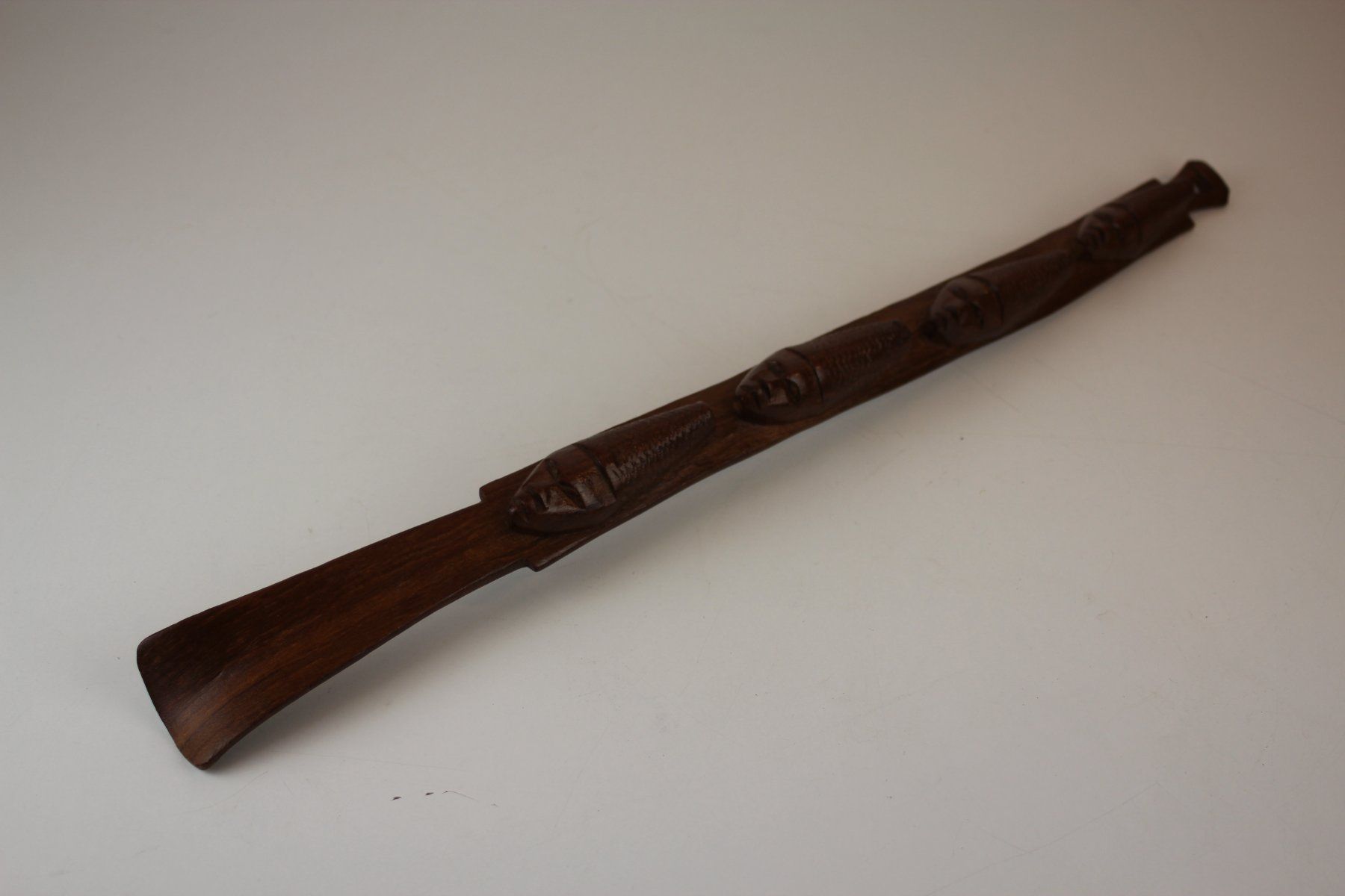 Altro in  Abbigliamento & Accessori: Holz Schuhlöffel geschnitzt 48cm – Usato da Basel venduto da IRMAundFRED