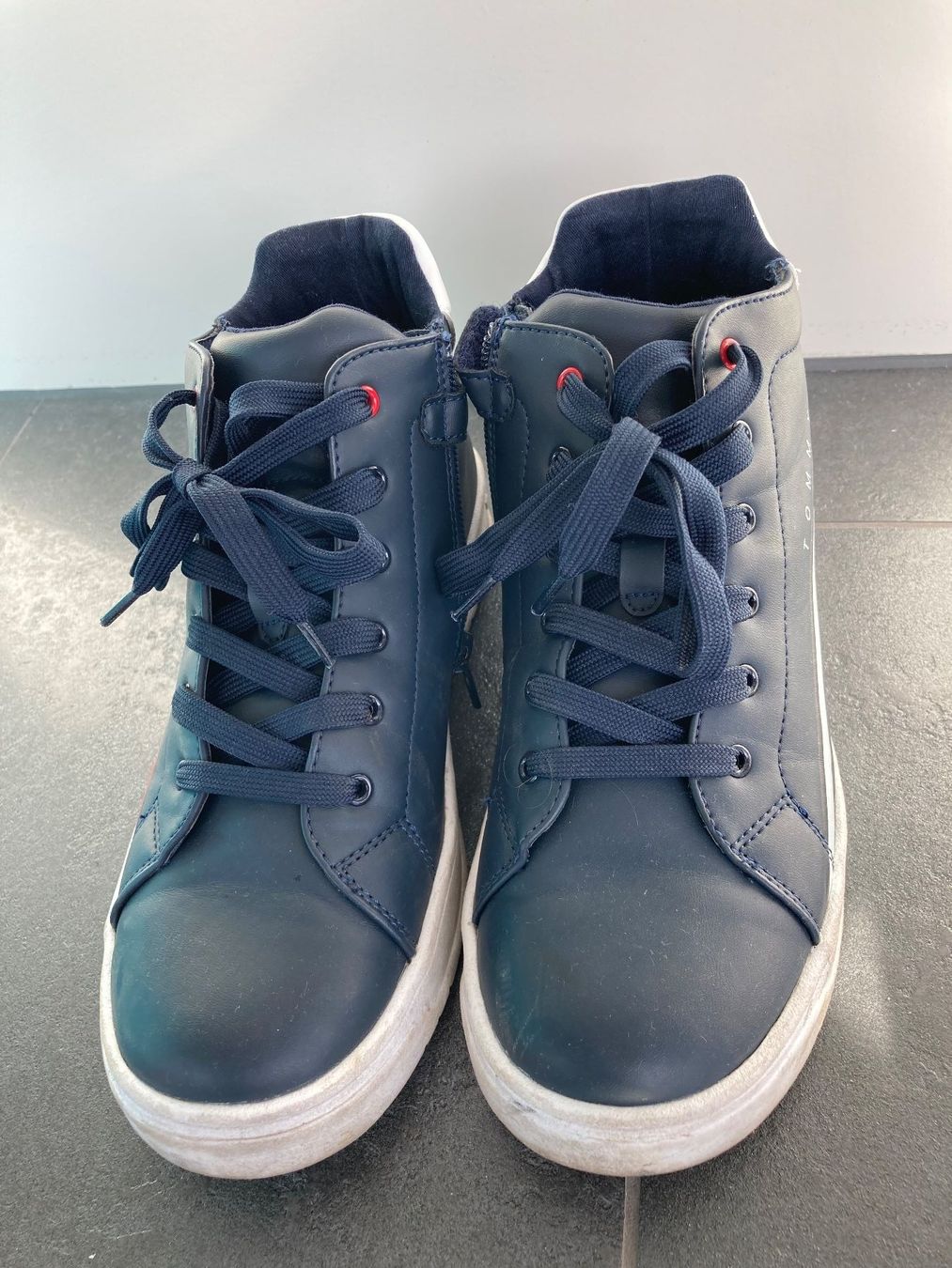 Tommy Hilfiger Scarpe per ragazzi: Tommy Hilfiger Kinder – Usato da Pratteln venduto da Miki_ 1