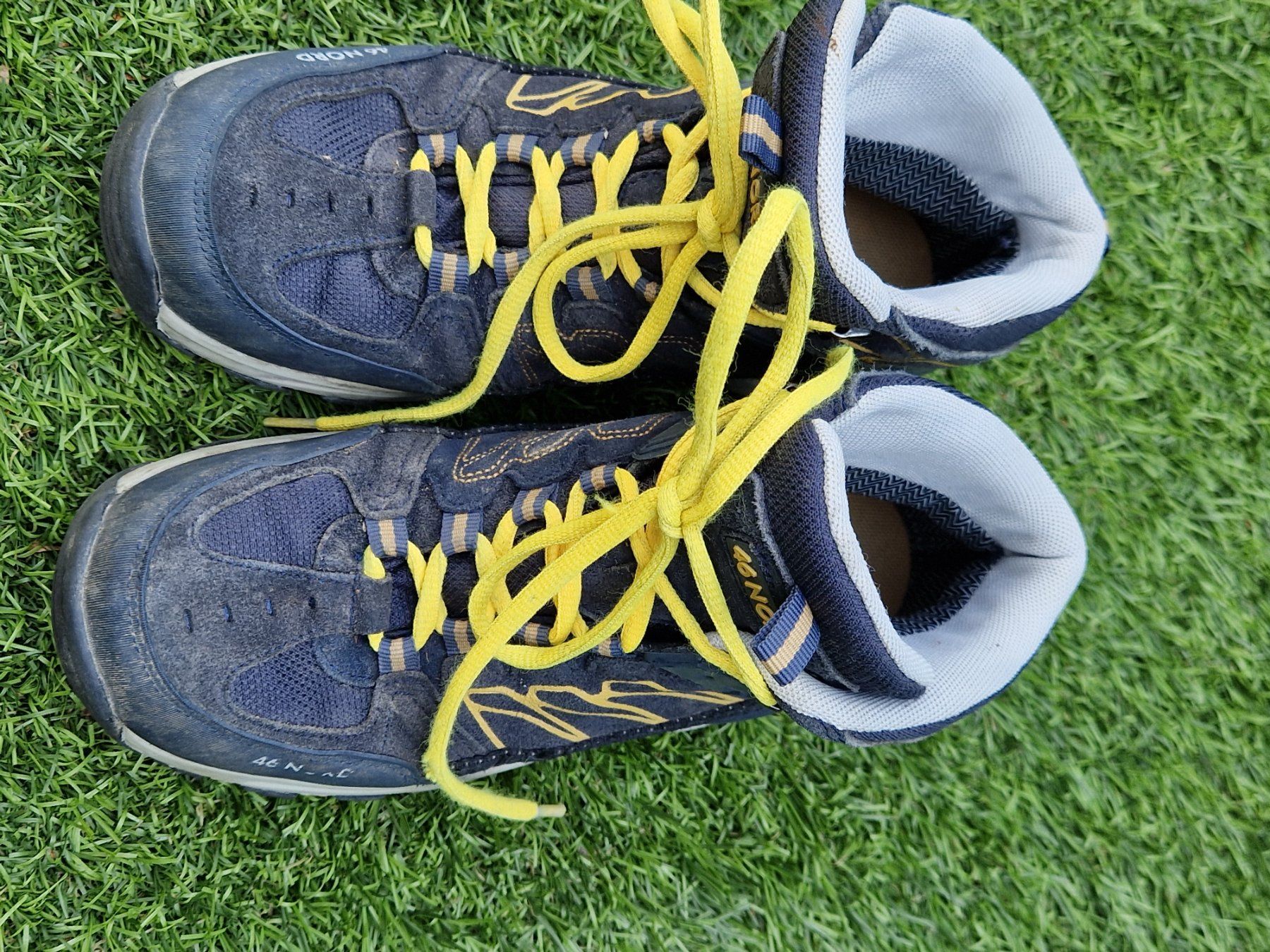 46 Nord Herrenschuhe: Wanderschuhe 46 Nord Grösse – Gebraucht aus Galgenen von Sisipus 1