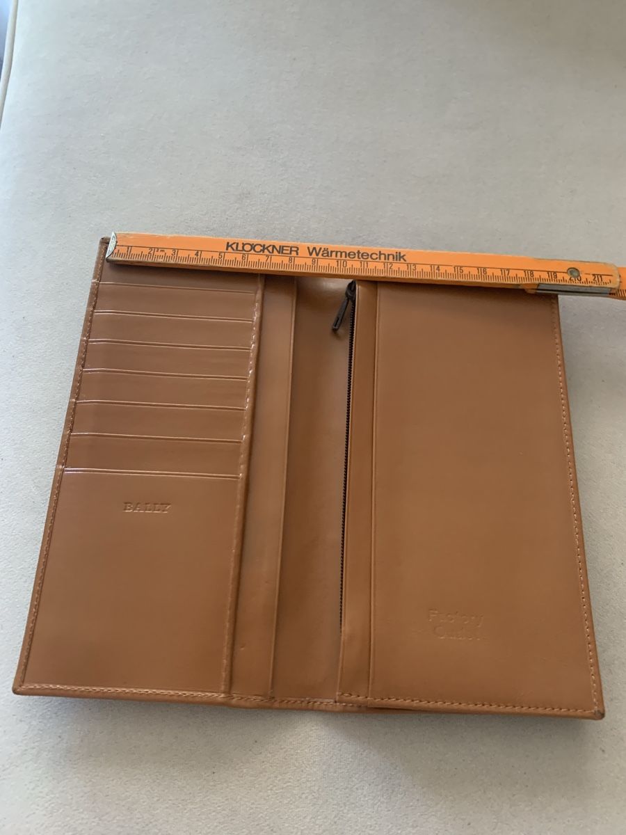 Bally Portemonnaie: Bally Portemonnaie – Gebraucht aus Bergdietikon von zor_856j 5