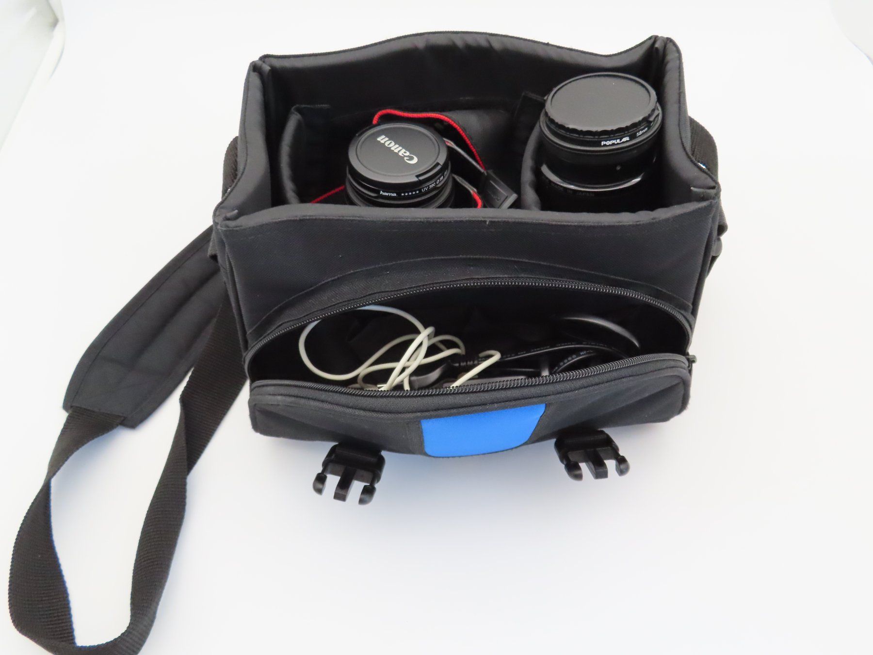 Canon Appareil photo: Canon EOS 1000D Set – D'occasion à Reinach BL par WBZ-Flohmarkt 1