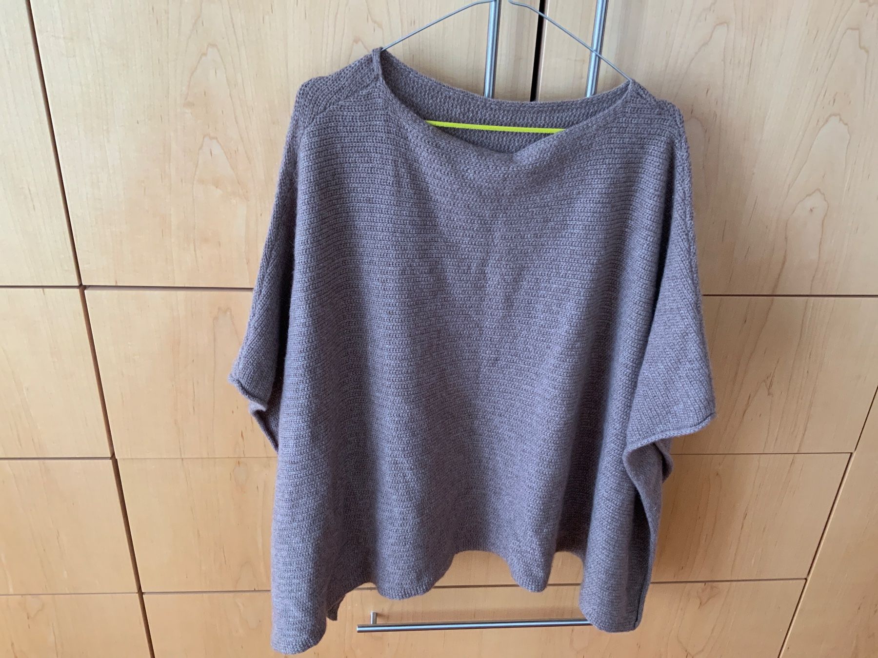 Sonstige Damenmode: Agnona Poncho aus Kaschmir – Gebraucht aus Buchs SG von Sunie