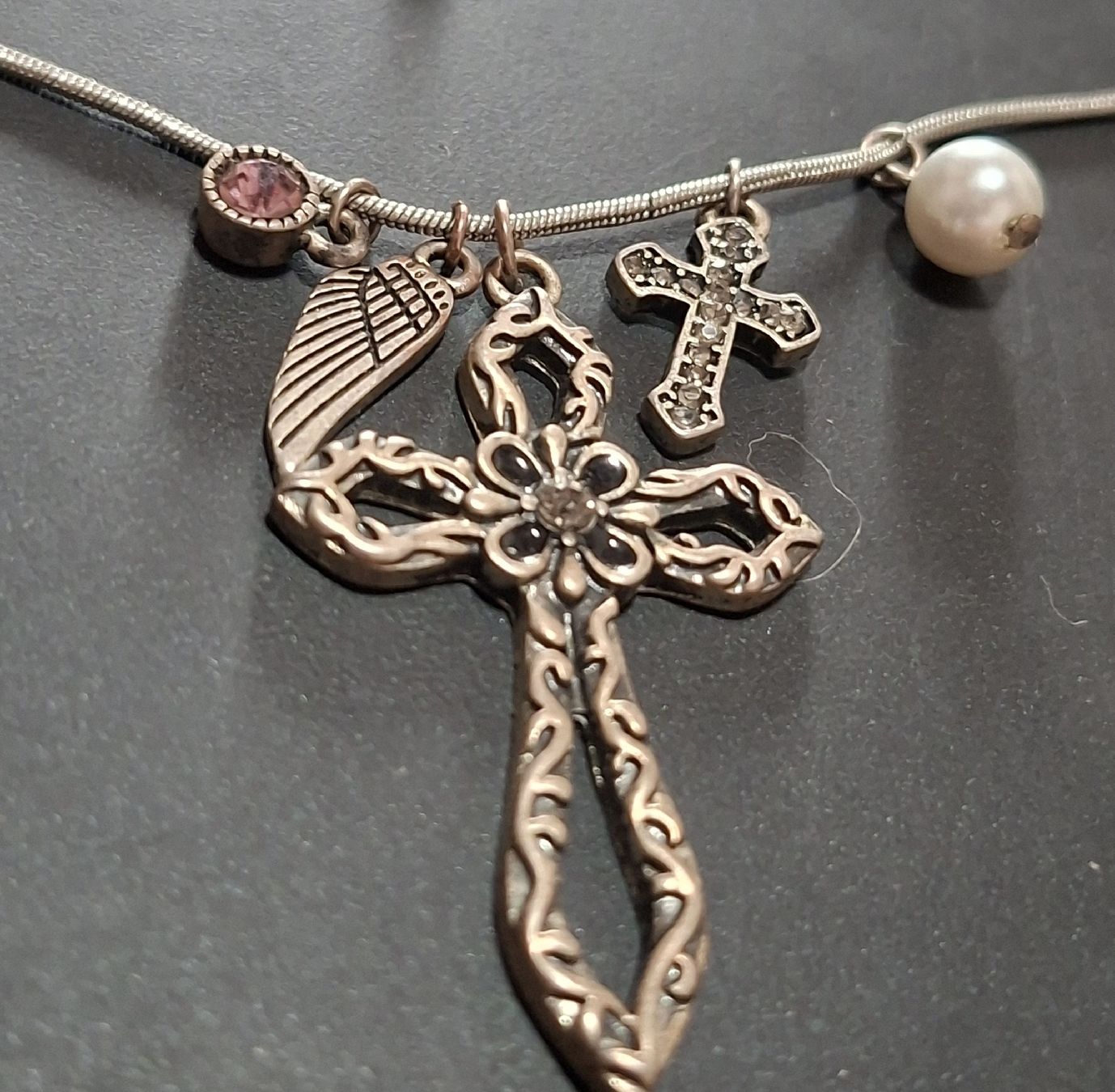Altri gioielli: Collier avec pendentifs  – Usato da Tannay venduto da v1n1p00h