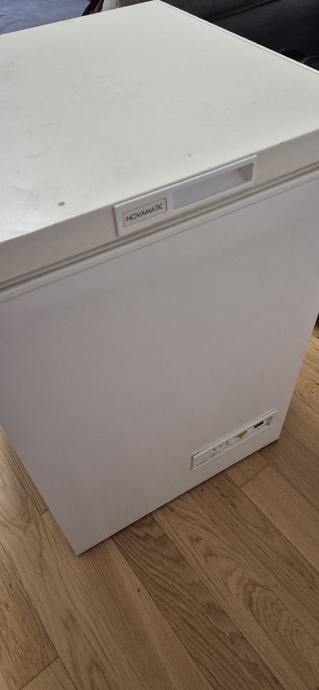 Gefrierschrank: Gefriertruhe klein 60 cm – Gebraucht aus Windisch von val_6ypr 2