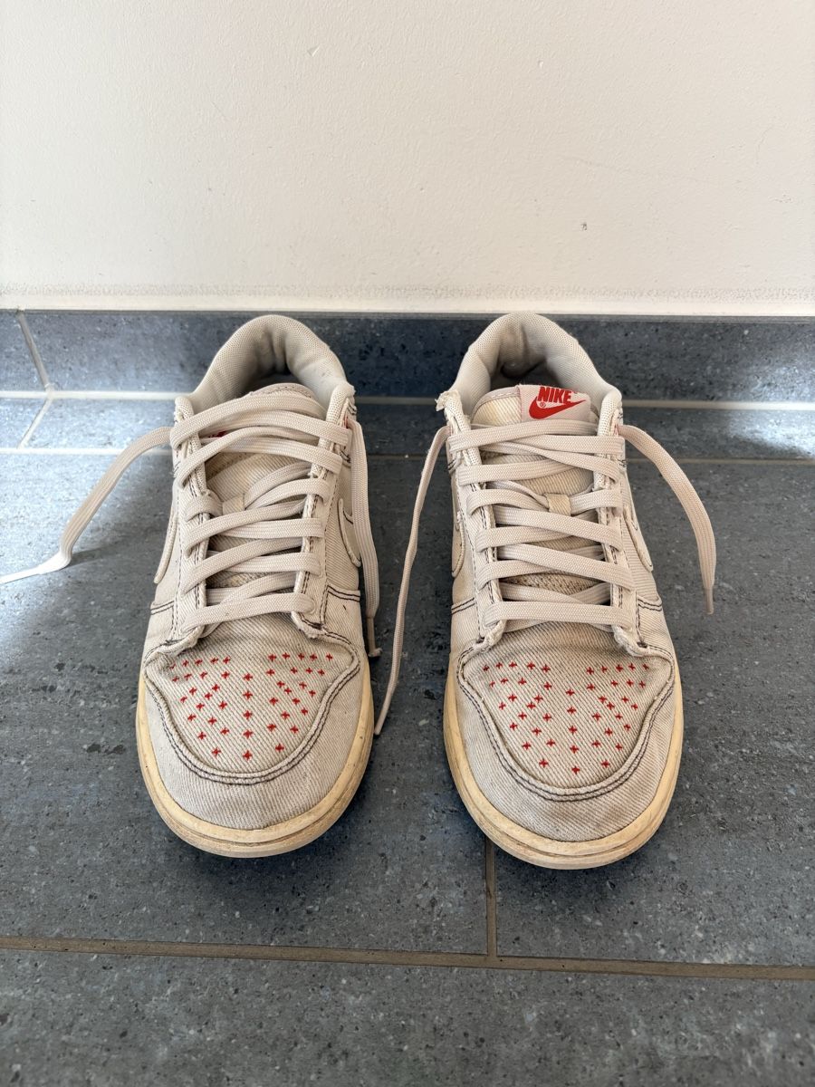 Nike Chaussures hommes: Nike Dunks Light Orewood US10 – D'occasion à Seengen par Matrix2020