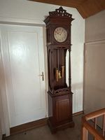Standuhr im Jugendstil Holz braun  ca. 2m