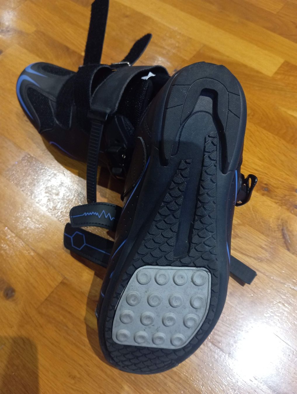 Scarpe da uomo: scarpe bicicletta  – Usato da Maroggia venduto da Mecca74 1