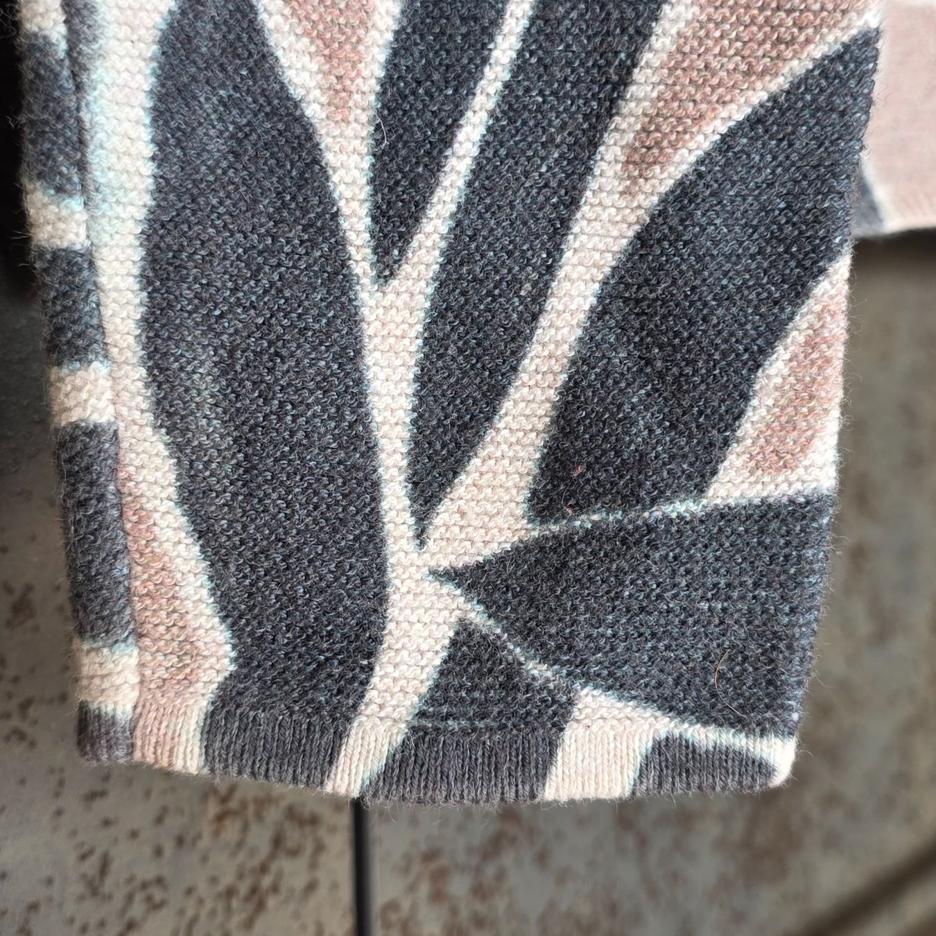Nile Maglioni & Felpe: 🐸 NILE PULLOVER S BLÄTTER MUSTER 100% BAUMWOLLE – Usato da Môtier (Vully) venduto da Frogs 2
