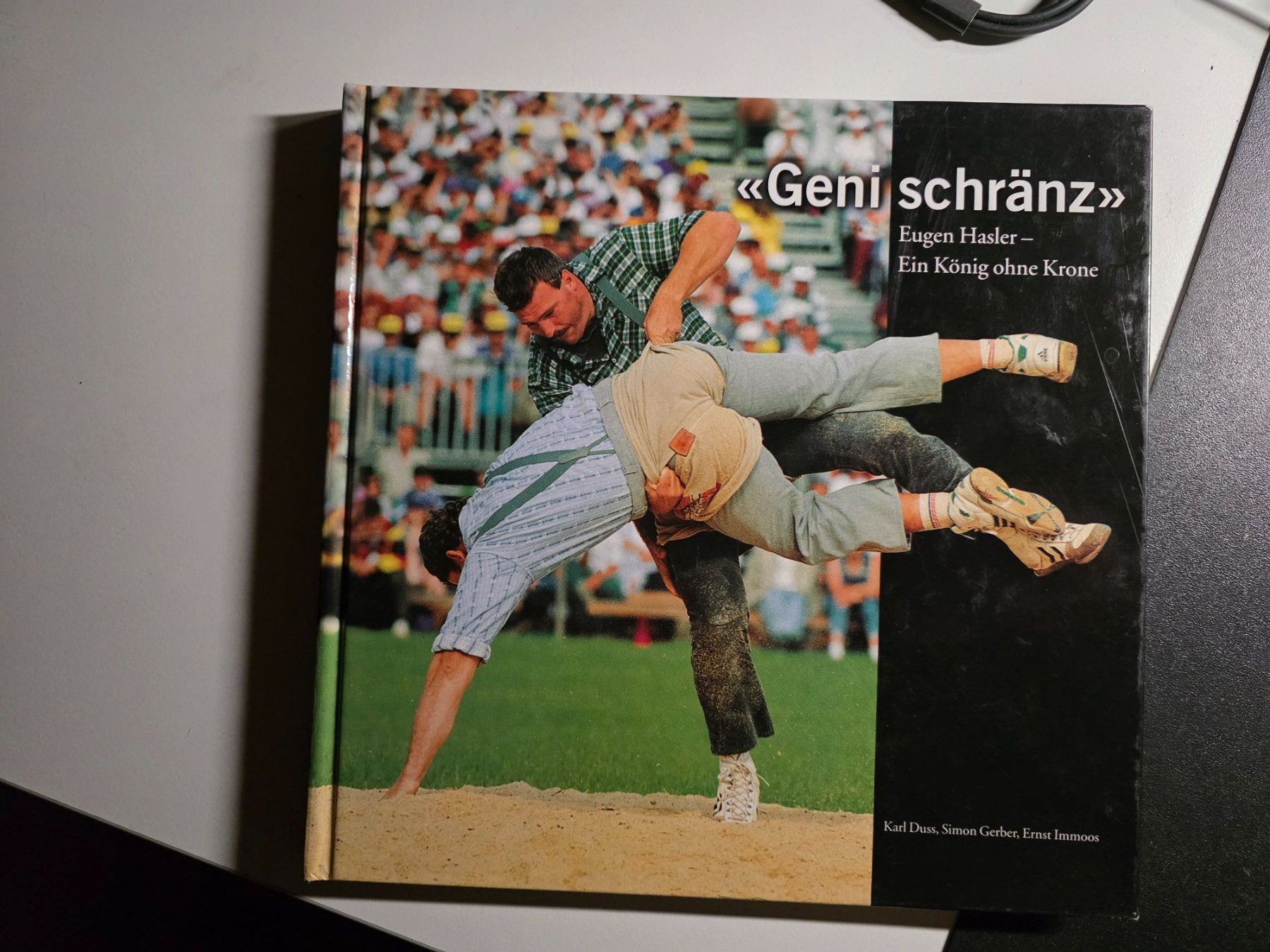 Bücher: Geni schränz - Eugen Hasler - Ein König ohne Krone - 2000 – Gebraucht aus Walterswil BE von Lonitti