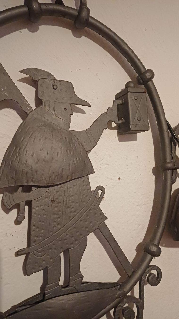 Lampade: Antike geschmiedete Lampe – Usato da Flawil venduto da Naphtali 1
